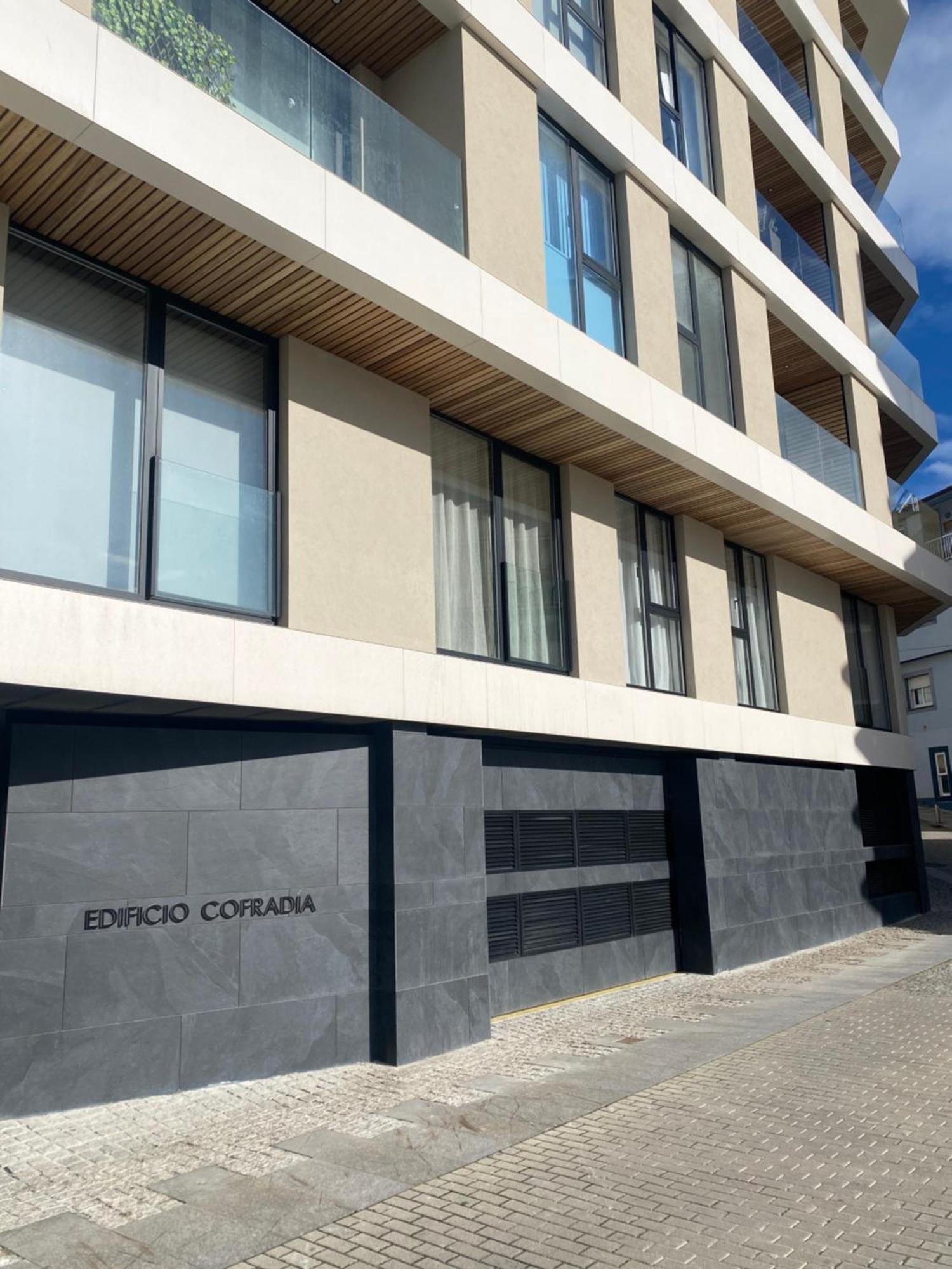 A Estrenar En Cofradia Deluxe * Foz